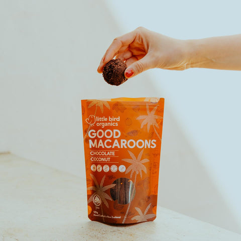 Macaroon | Chocolate & Coconut